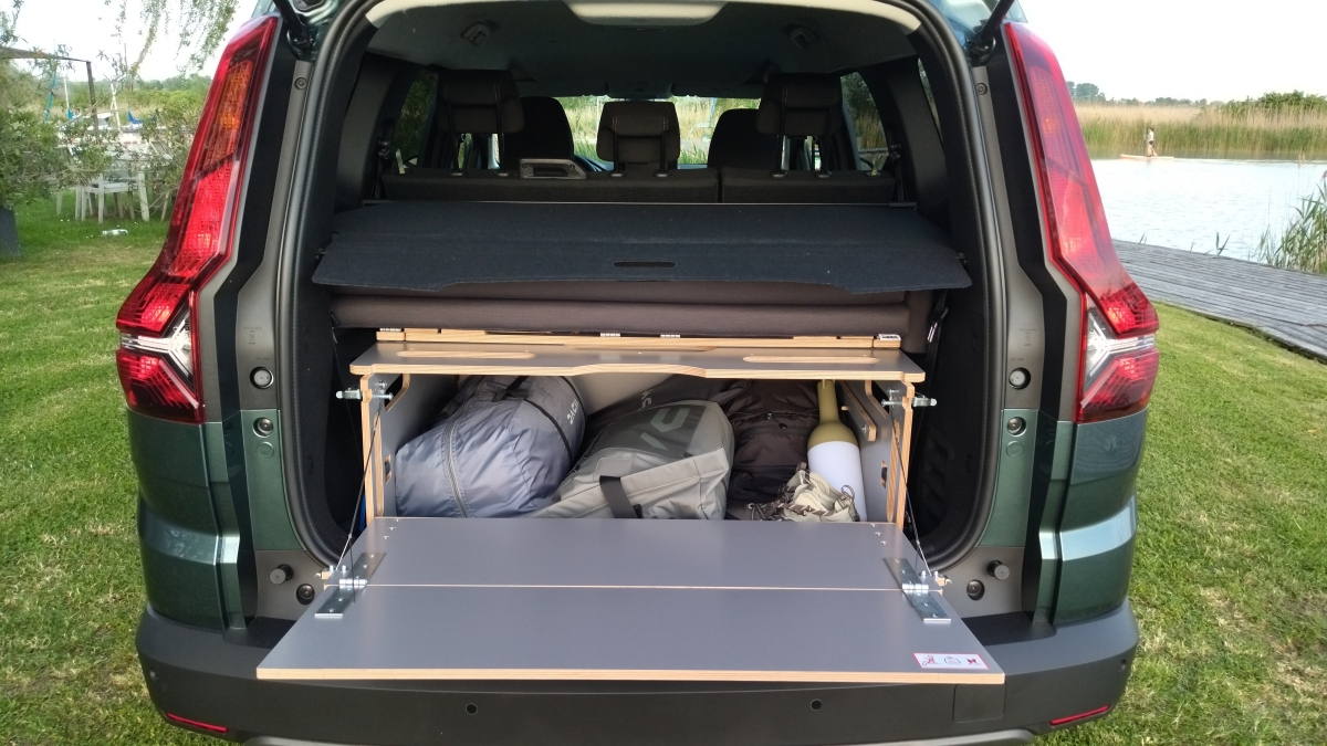 Dacia Jogger : en mode camping-car avec le Pack Sleep ou la