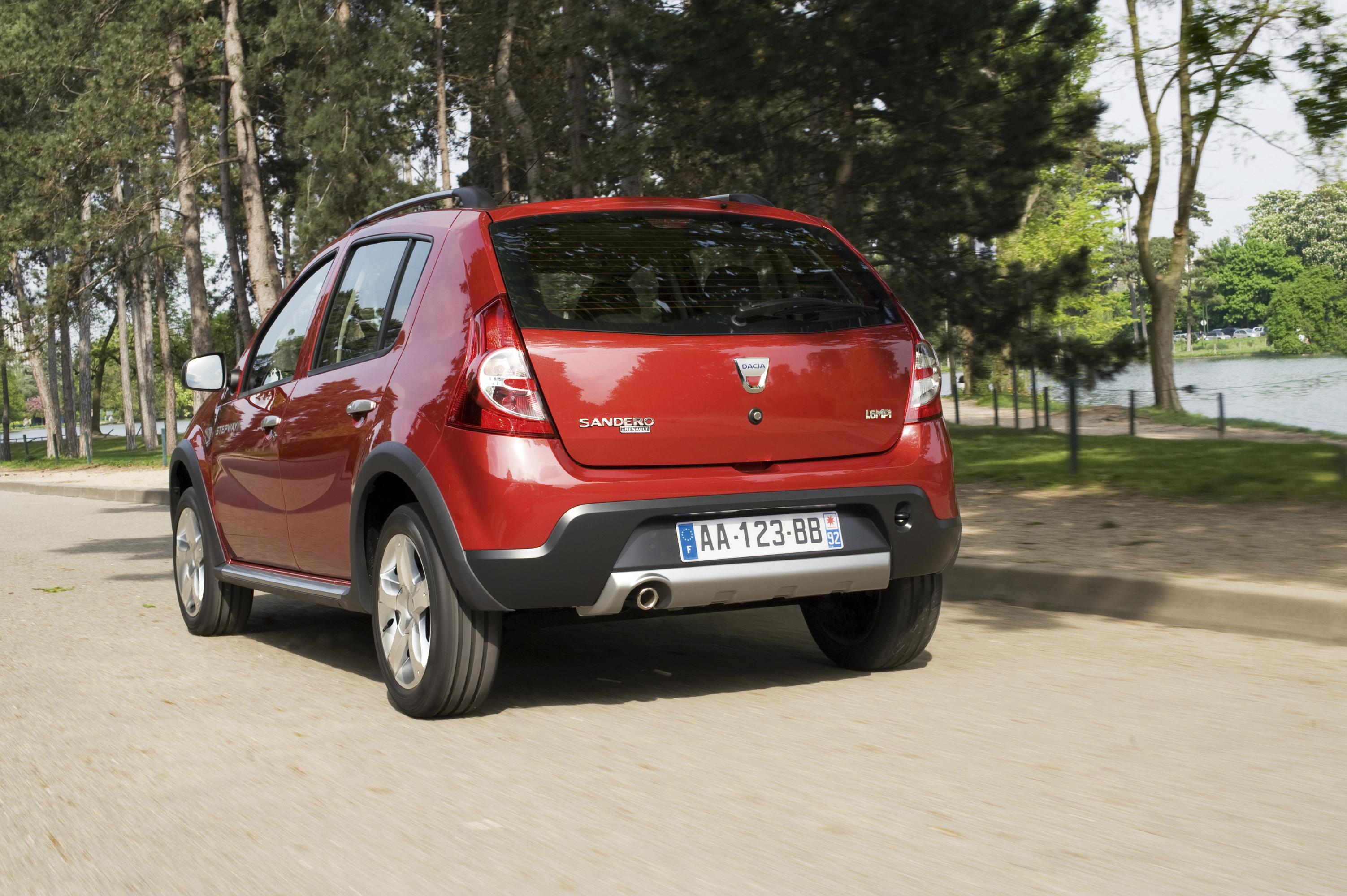 Сандеро степвей 1.6 2. Renault Sandero Stepway хэтчбек. Renault Sandero Stepway 2009. Рено Сандеро степвей 2011г. Рено Сандеро степвей 2012.