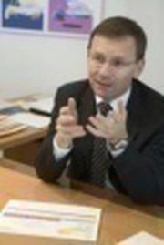 Précisions sur le projet avec Bajaj DACIA 