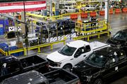 La transition vers les véhicules électriques s'essouffle  DACIA 