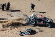 Dacia : Abandon de Loeb au Dakar 2025, mais l'espoir demeure avec Al-Attiyah 