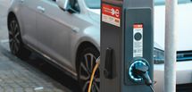 Pourquoi les voitures &eacute;lectriques se d&eacute;pr&eacute;cient trop vite ?