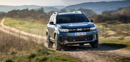 Essai Dacia Bigster Hybrid 155 Journey: un futur best seller