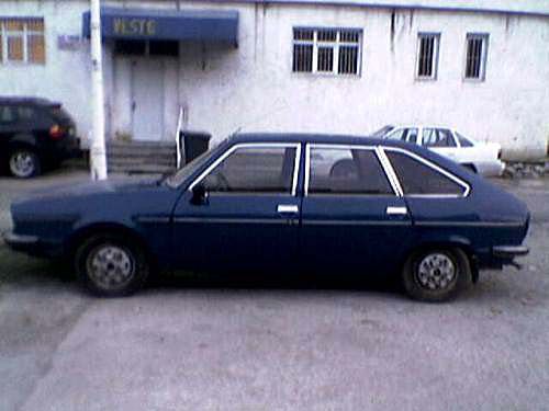 Dacia 2000