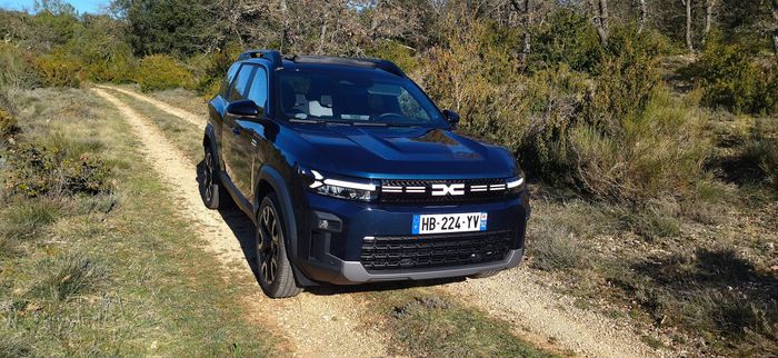 Dacia Bigster Hybrid 155