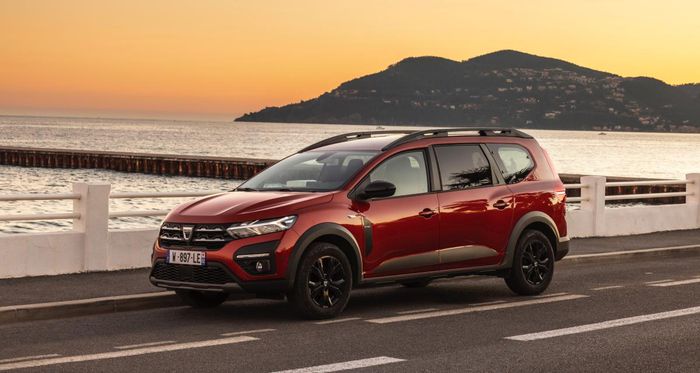 Le Dacia Jogger commence bien mieux que le Lodgy