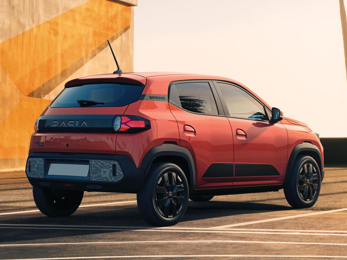 Spring Dacia vu de derrière