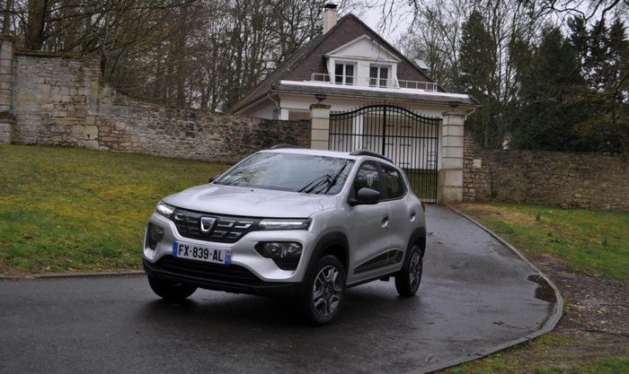 En ville, l'autonomie peut atteindre 305 km