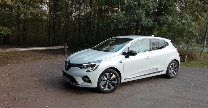 La Clio est la voiture la plus vendue en Avril