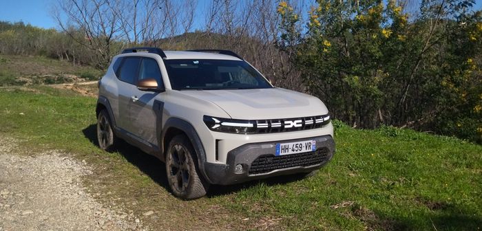 Dacia Duster Hybrid-G 150