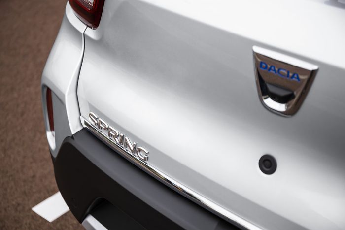 elle sera disponible à la pré-commande dès le 20 mars prochain