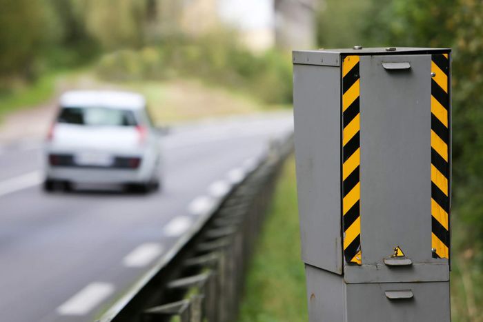 Les radars permettent de vérifier si un véhicule est assuré