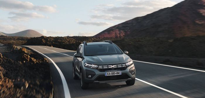 Comment bien équiper sa Dacia et voyager sans briser sa tirelire ?